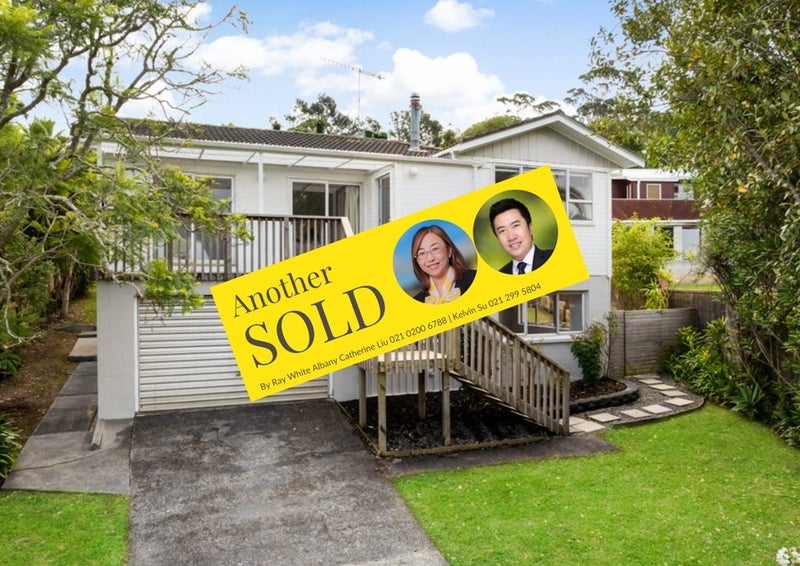 26 Arosa Place, Forrest Hill, Auckland - Carousel 1