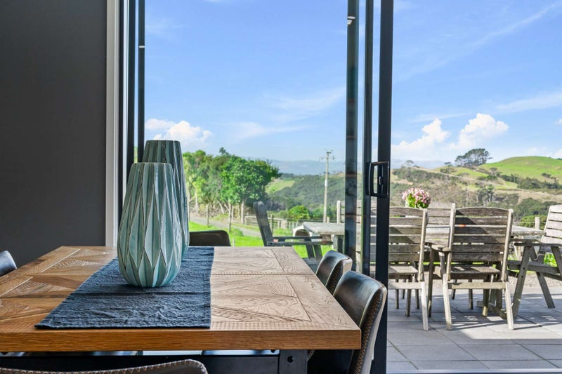 2712 South Head Road, Helensville - Carousel 1