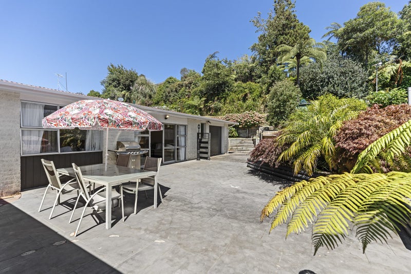 2/12 Ambury Place, Merrilands, New Plymouth - Carousel 1