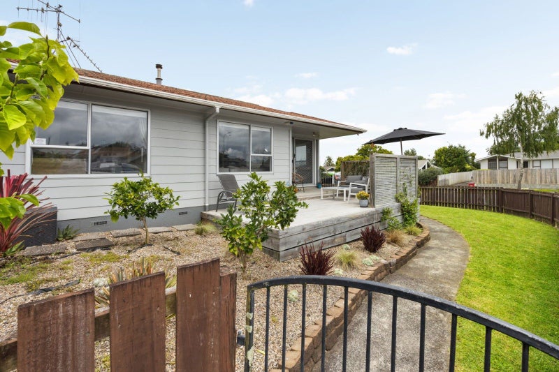 2 Wattle Place, Chartwell, Hamilton - Carousel 1