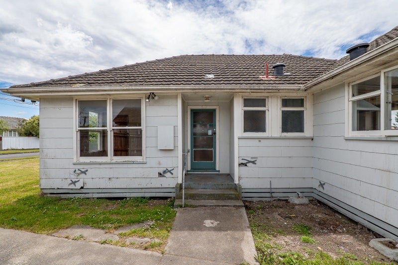 14 Ealing Street, Northcote, Christchurch - Carousel 2