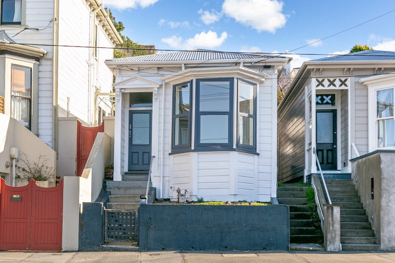 104 Wallace Street, Mount Cook, Wellington - Carousel 1