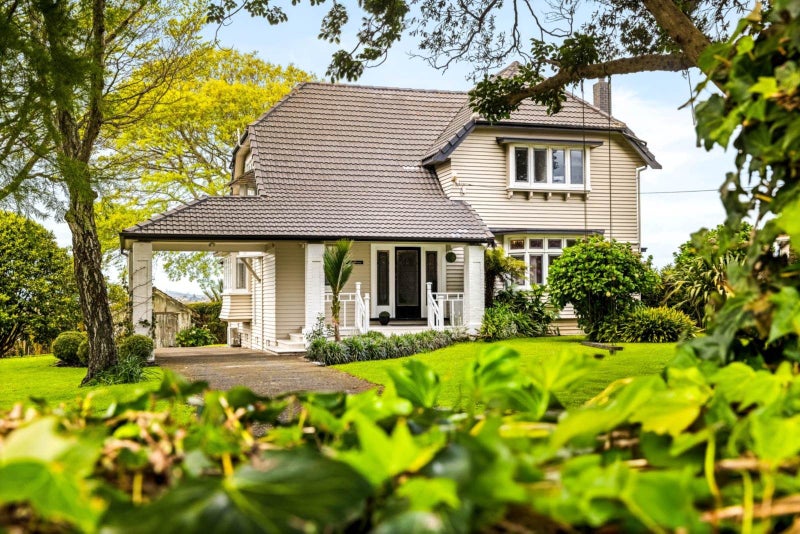 30 Court Crescent, Panmure, Auckland City, Auckland - Carousel 1