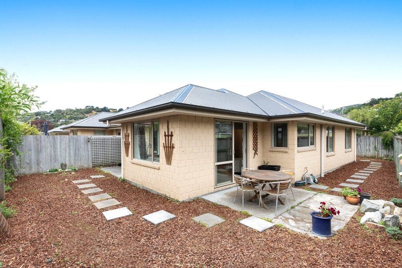 6D Albert Terrace, Saint Martins, Christchurch - Carousel 1