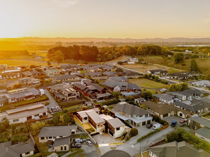 13 Evergreen Rise, Grandview Heights, Hamilton - Carousel 2