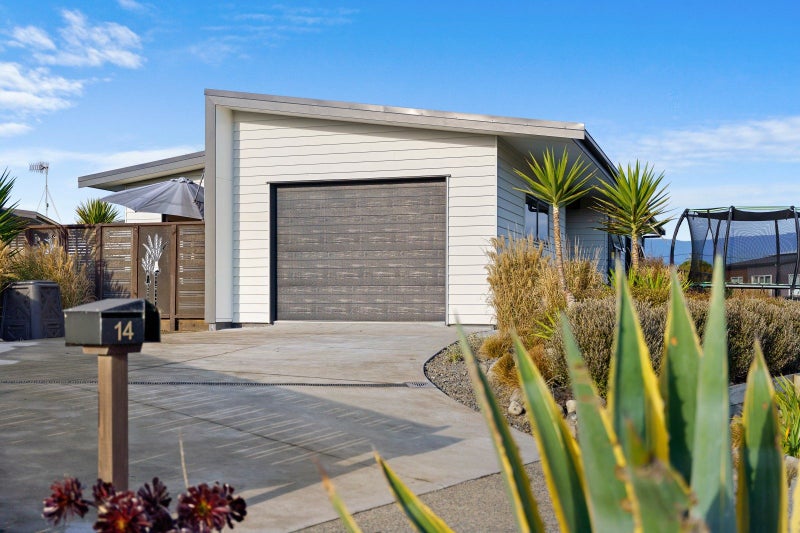 14 Seagrass Place, Otaki Beach, Otaki - Carousel 30