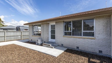 2/150 Bowhill Road, New Brighton, Christchurch - Carousel 1
