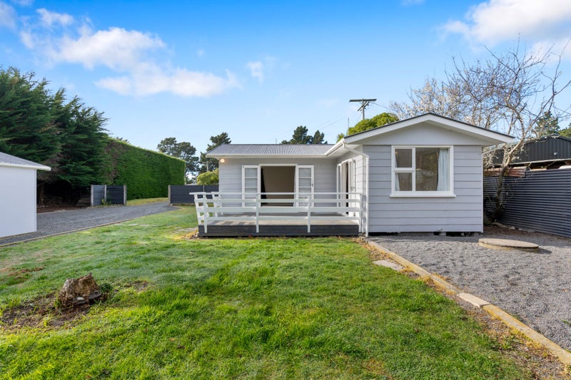 12 South Crescent, Amberley, Amberley - Carousel 2