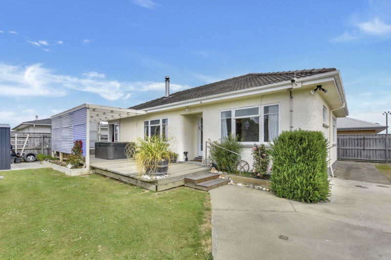 11 Mcglashen Street, Motueka - Carousel 1