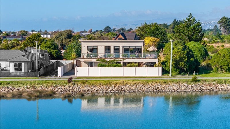 57 Kibblewhite Street, New Brighton, Christchurch - Carousel 1
