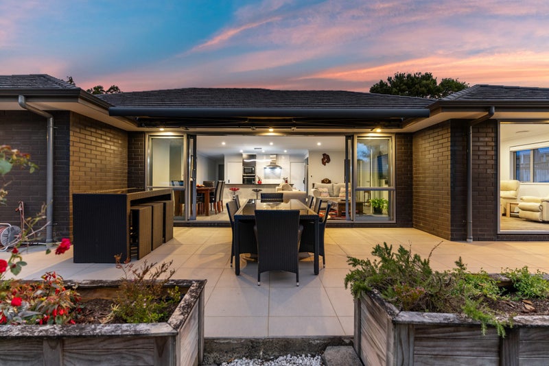 4 School Road, Riverhead, Riverhead - Carousel 1