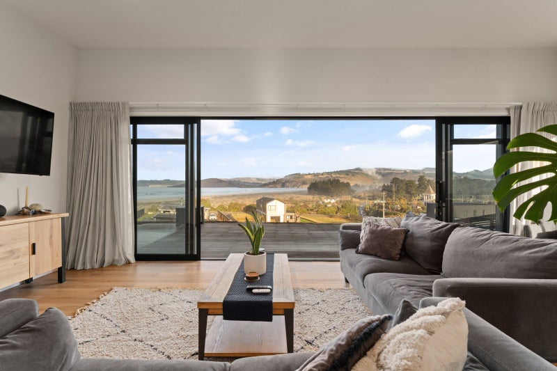 10 Okahau Terrace, Warrington, Waikouaiti - Carousel 36