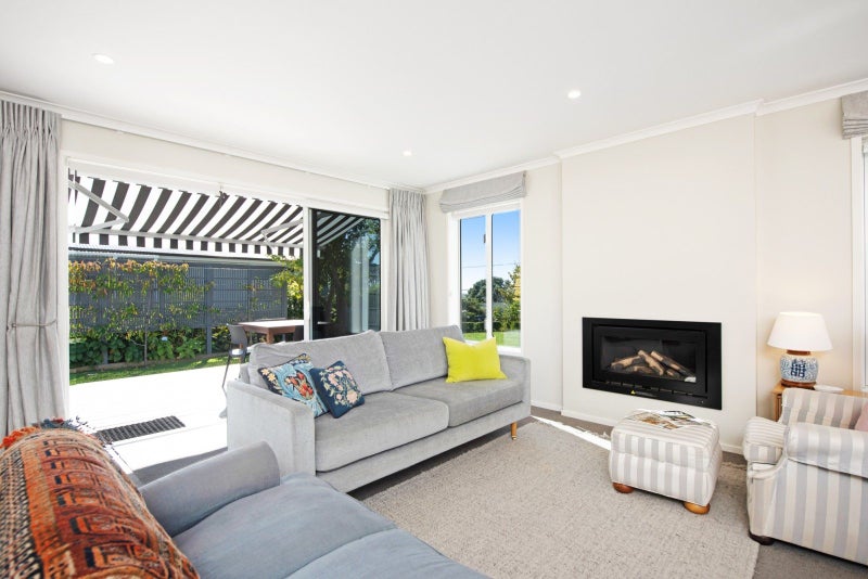 8 Kaka Street, Waikanae, Waikanae - Carousel 2