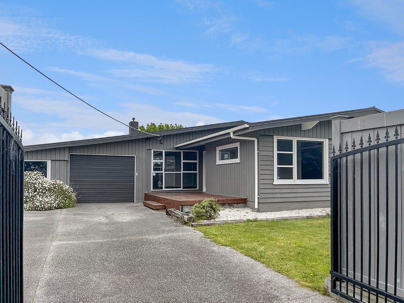 30 Slacks Road, Awapuni, Palmerston North - Carousel 1