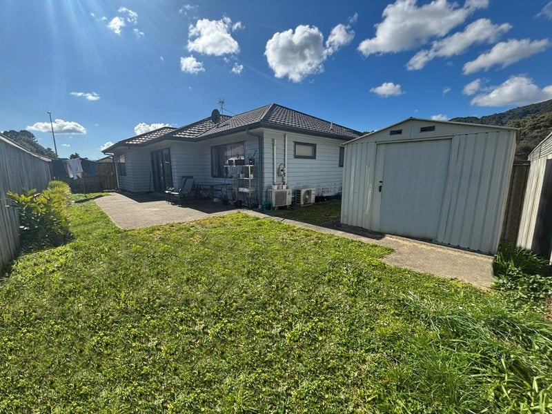 13 Poppy Watts Grove, Stokes Valley, Lower Hutt - Carousel 13