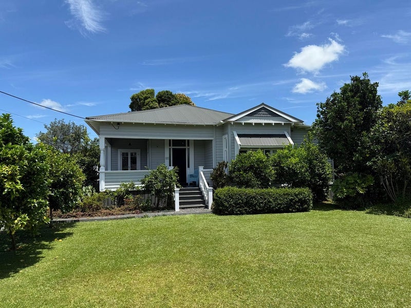 18 Argyle Street, Waipu, Waipu - Carousel 1