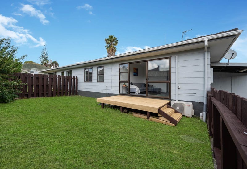 2/4A Browns Road, Manurewa, Auckland - Carousel 1