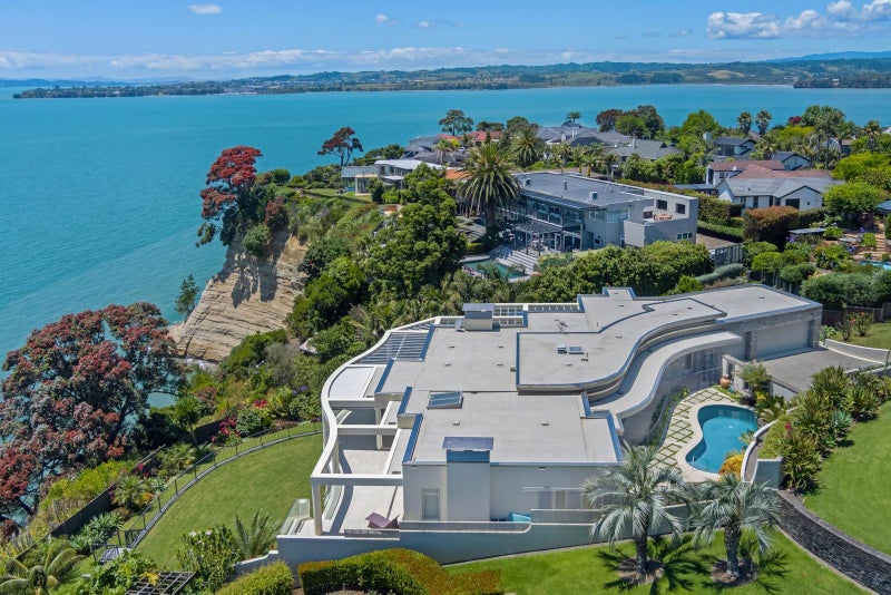 10 Colleen Court, Cockle Bay, Auckland - Carousel 2