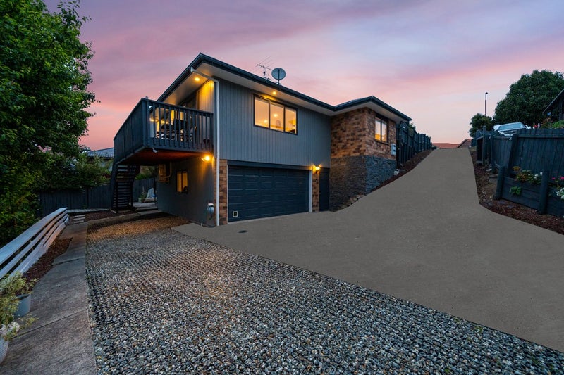 15 Zefiro Drive, Massey, Auckland - Carousel 1