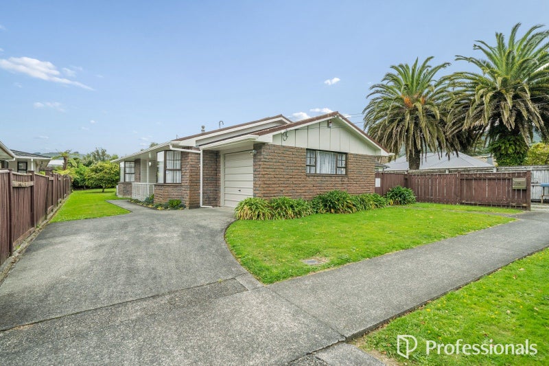 14 Rawhiti Street, Stokes Valley, Lower Hutt - Carousel 1