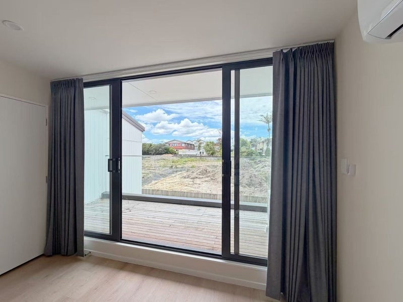 6/10  Orchid Place, Te Atatu South, Waitakere City, Auckland - Carousel 2