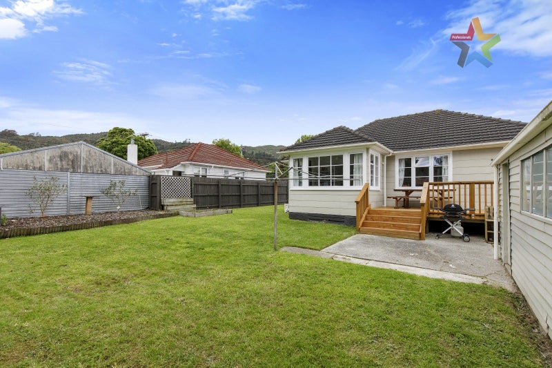 25 Fleet Street, Naenae, Lower Hutt - Carousel 1