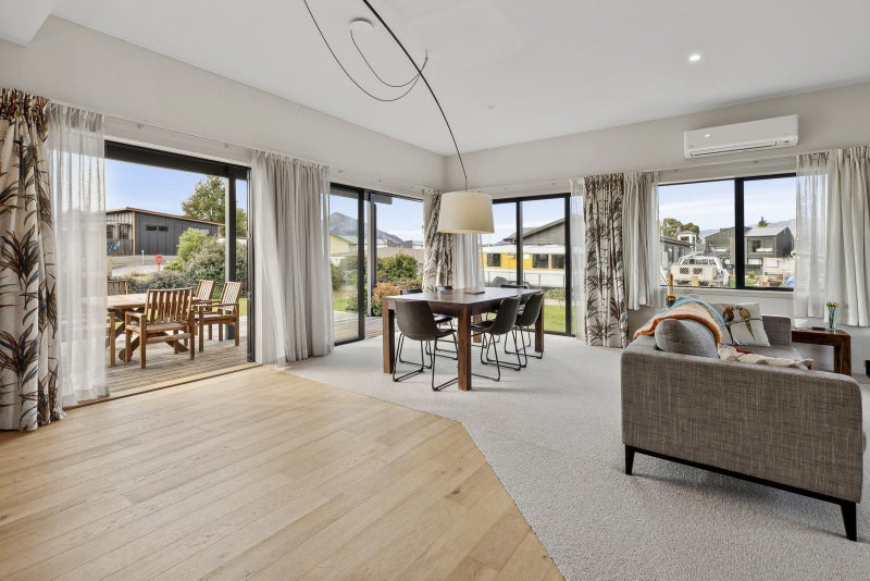 8 Hebbard Court, Albert Town, Wānaka - Carousel 2