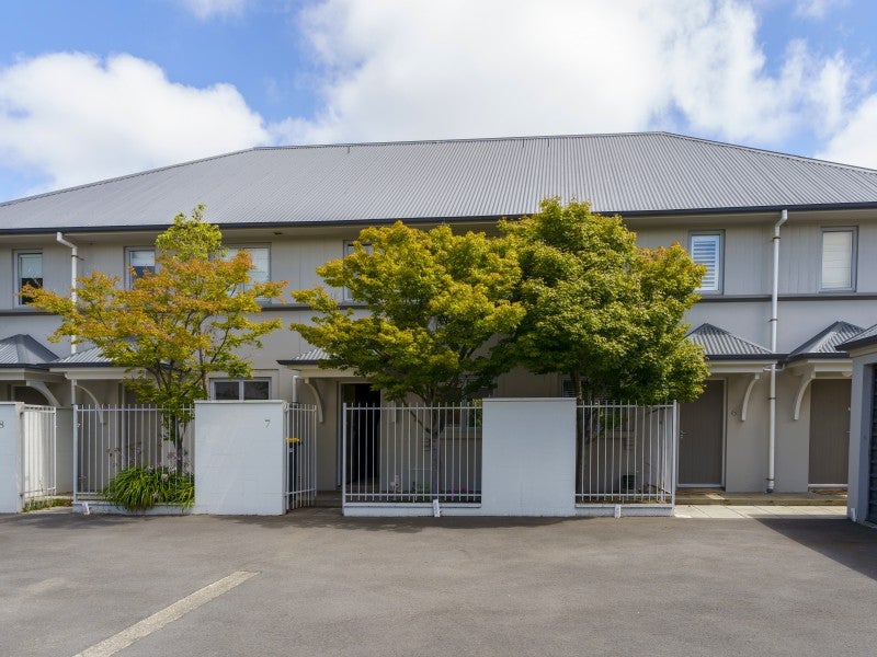 7/53 Champion Street, Edgeware, Christchurch - Carousel 1