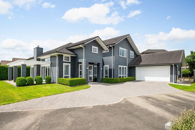 7 The Rocks, Flagstaff, Hamilton - Carousel 1