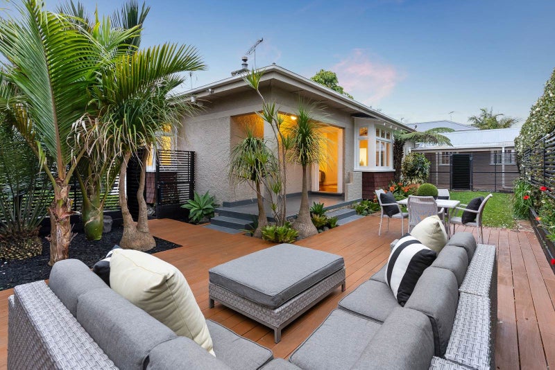 46B Wynyard Road, Mount Eden, Auckland - Carousel 1