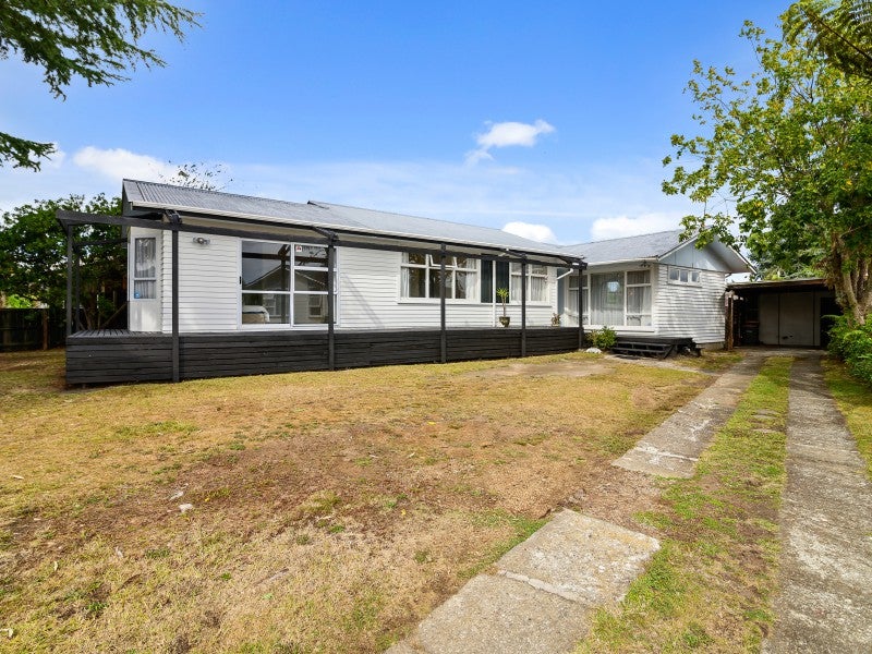 18 Barron Crescent, Fenton Park, Rotorua - Carousel 1