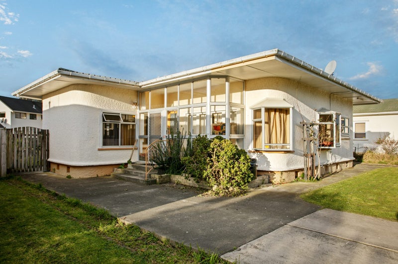 58 Iranui Road, Inner Kaiti, Gisborne - Carousel 1