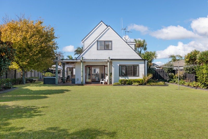 39 Hibiscus Avenue, Mount Maunganui, Mount Maunganui - Carousel 2
