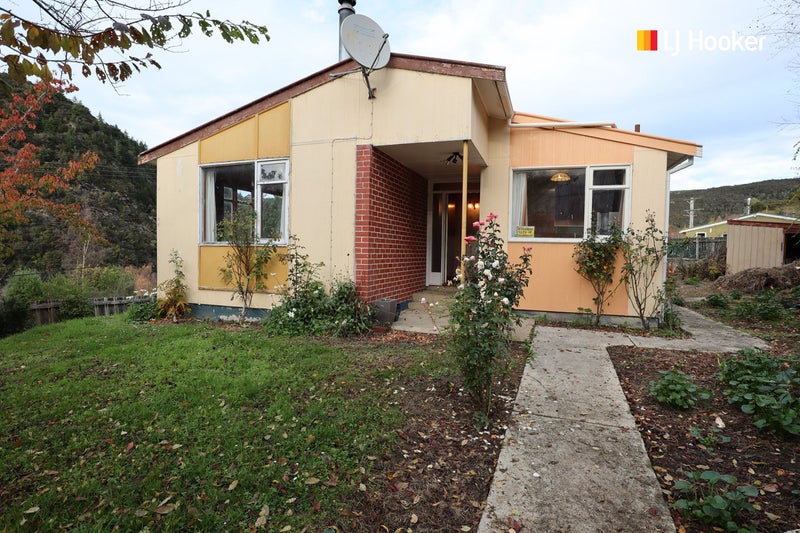 38B Village Loop Road, Waipori Falls, Outram - Carousel 1