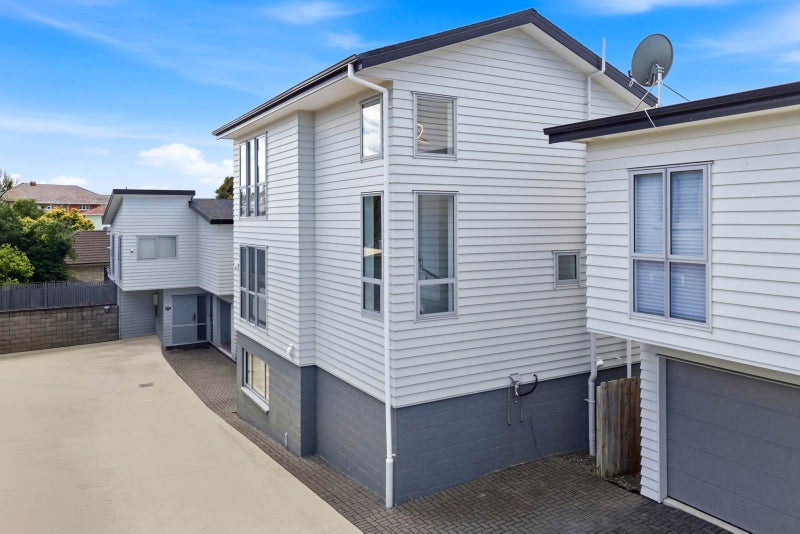 117A White Swan Road, Mount Roskill, Auckland - Carousel 2