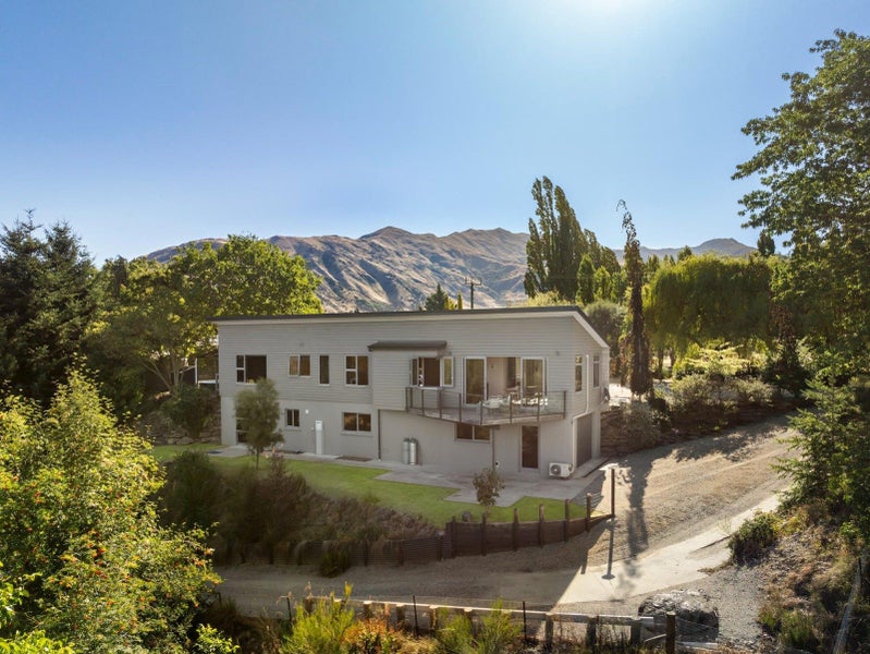 293 Riverbank Road, Wanaka, Wanaka, Otago - Carousel 1