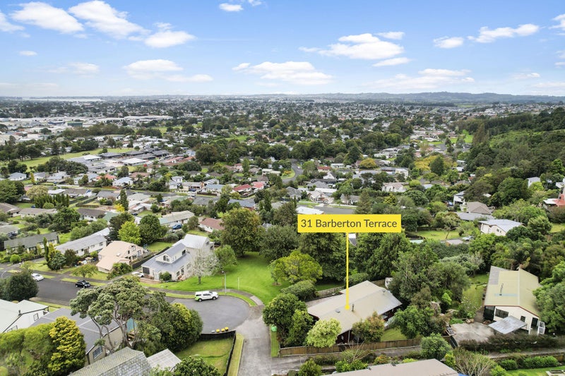 31 Barberton Terrace, Red Hill, Papakura - Carousel 1