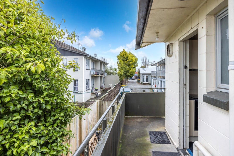 8/4 Wha Street, Frankton, Hamilton - Carousel 10