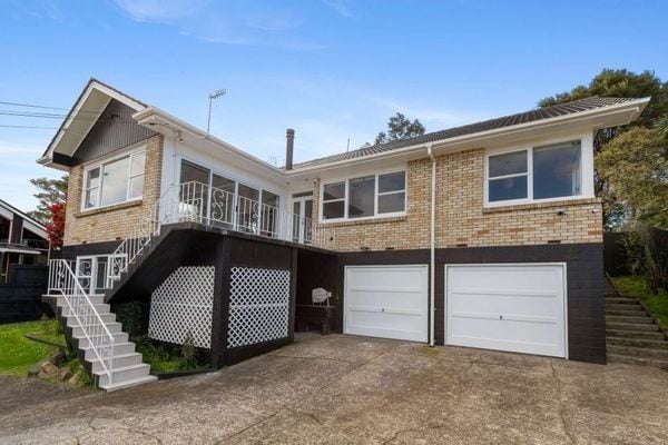 90 Kawaha Point Road, Kawaha Point, Rotorua - Carousel 1