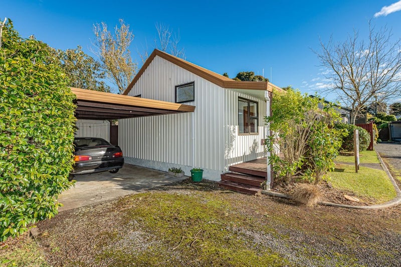 7 Milne Street, Marton - Carousel 20