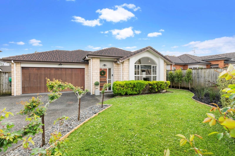25 Stamford Crescent, Flat Bush, Auckland - Carousel 2