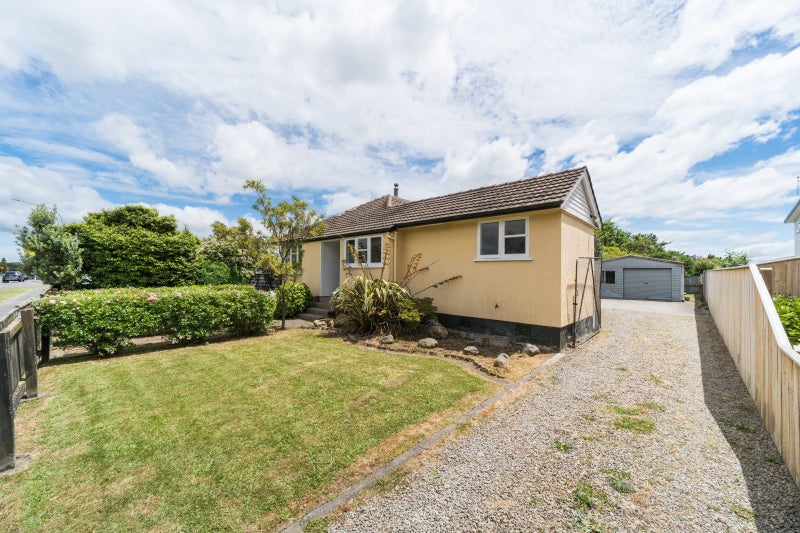 3 Montrose Place, Takaro, Palmerston North - Carousel 17