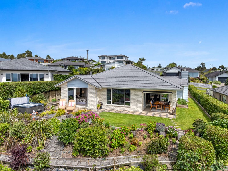 15 Seaview Crescent, Hatfields Beach, Orewa - Carousel 2