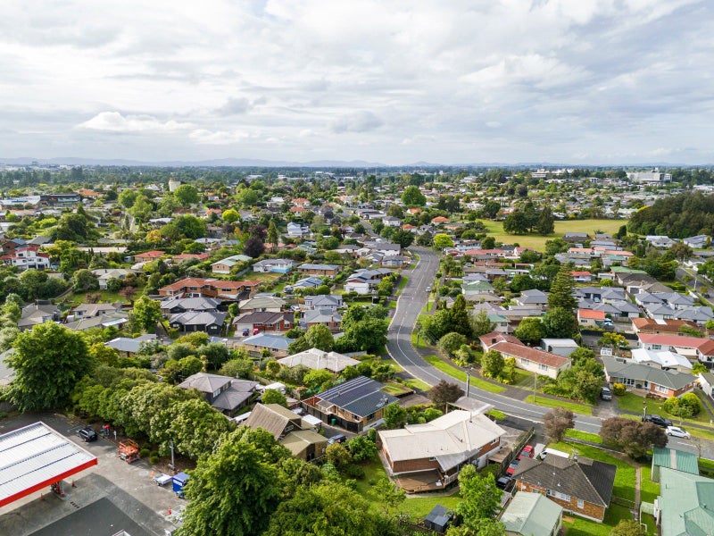 68 Mansel Avenue, Hillcrest, Hamilton - Carousel 3