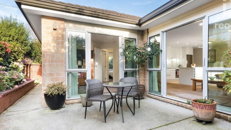 48A Carlisle Road, Browns Bay, Auckland - Carousel 1