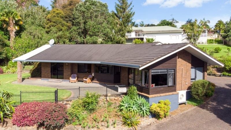 3 Peacock Garden Drive, Kerikeri, Kerikeri - Carousel 1