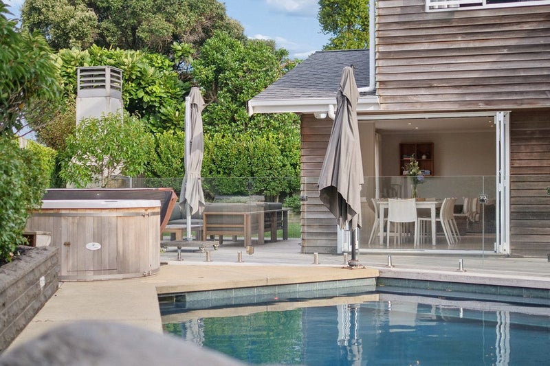 195A Valley Road, Mount Maunganui, Mount Maunganui - Carousel 2