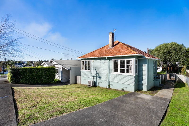 39 Chester Avenue, Westmere, Auckland - Carousel 1