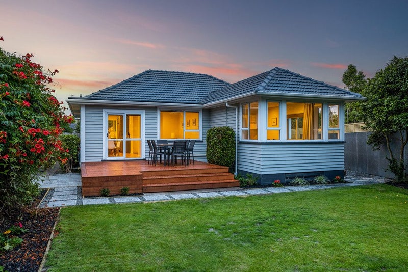 3 Sealy Place, Bryndwr, Christchurch - Carousel 1