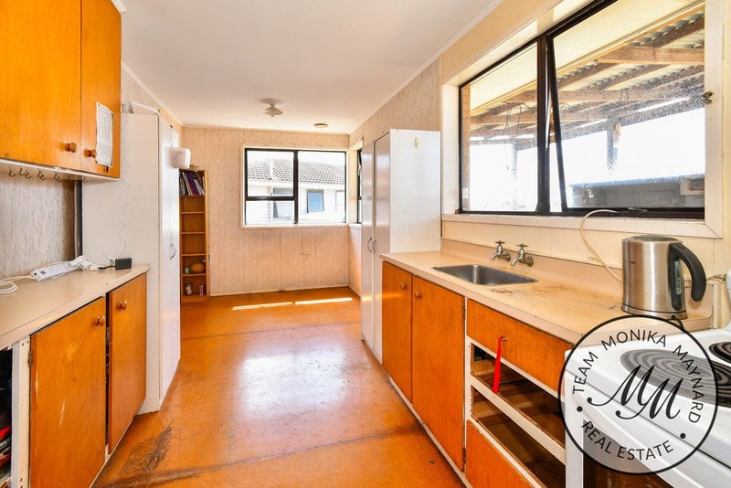 29 Darnell Crescent, Clover Park, Auckland - Carousel 1